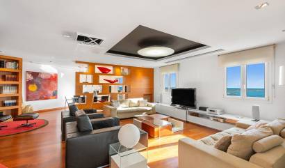 Sale - Apartment - Torrevieja - Paseo maritimo