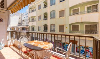Sale - Apartment - Torrevieja - Paseo maritimo