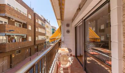 Sale - Apartment - Torrevieja - Paseo maritimo