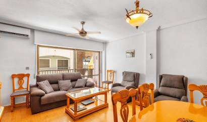 Sale - Apartment - Torrevieja - Paseo maritimo