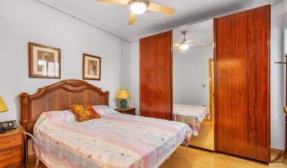 Sale - Apartment - Torrevieja - Paseo maritimo