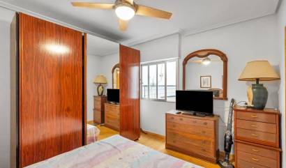Sale - Apartment - Torrevieja - Paseo maritimo