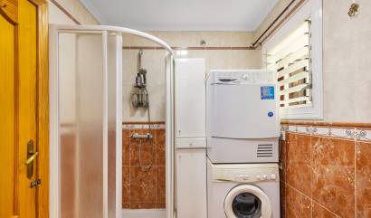 Sale - Apartment - Torrevieja - Paseo maritimo