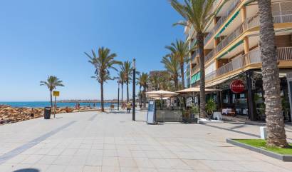 Sale - Apartment - Torrevieja - Paseo maritimo