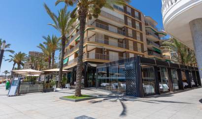 Sale - Apartment - Torrevieja - Paseo maritimo
