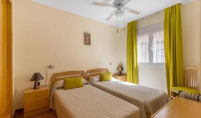 Sale - Apartment - Torrevieja - Playa de los locos