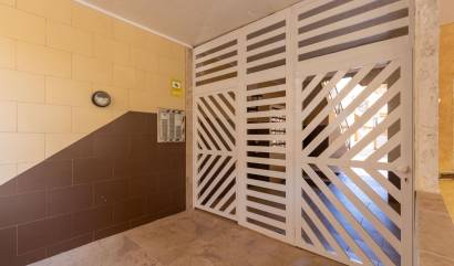 Sale - Apartment - Torrevieja - Playa de los locos