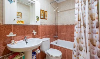 Sale - Apartment - Torrevieja - Playa de los locos