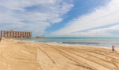 Sale - Apartment - Torrevieja - Playa de los locos