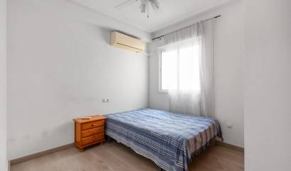 Sale - Apartment - Torrevieja - Playa de los locos