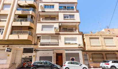 Sale - Apartment - Torrevieja - Puerto Deportivo