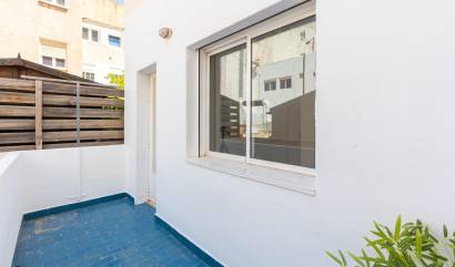 Sale - Apartment - Torrevieja - Puerto Deportivo