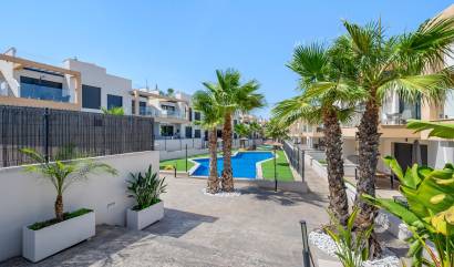 Sale - Apartments - Orihuela Costa - Villamartín