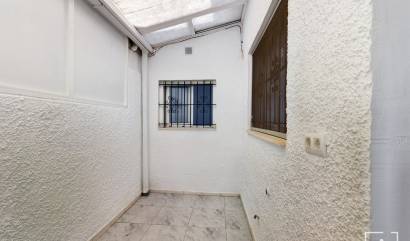Sale - Bungalow - Pinar de Campoverde