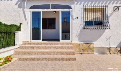 Sale - Bungalow - Pinar de Campoverde