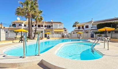 Sale - Bungalow - Torrevieja - La Mata