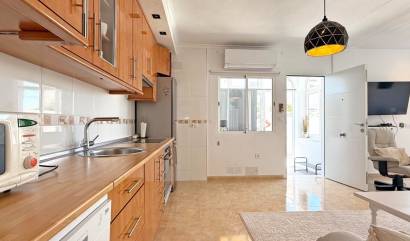 Sale - Bungalow - Torrevieja - La Mata