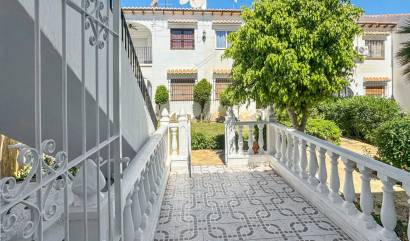 Sale - Bungalow - Torrevieja - Los Balcones