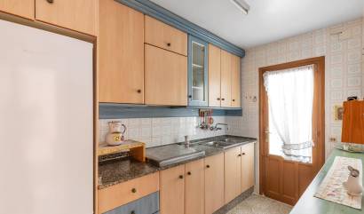 Sale - Bungalow - Torrevieja - Los Europeos