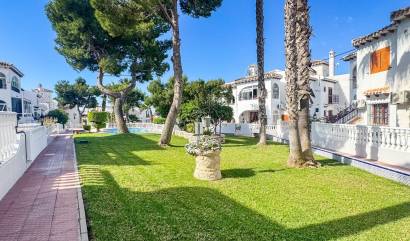 Sale - Bungalow - Torrevieja - Nueva Torrevieja - Aguas Nuevas