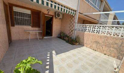 Sale - Bungalow - Torrevieja - Playa de los Naufragos