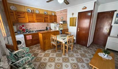 Sale - Bungalow - Torrevieja - Playa de los Naufragos
