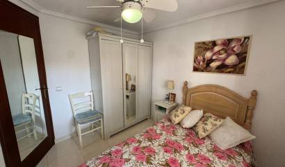 Sale - Bungalow - Torrevieja - Playa de los Naufragos