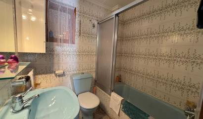 Sale - Bungalow - Torrevieja - Playa de los Naufragos