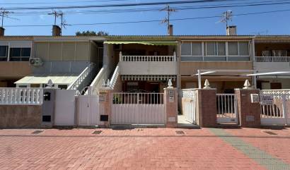Sale - Bungalow - Torrevieja - Playa de los Naufragos