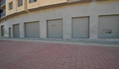 Sale - Commercial - Elda