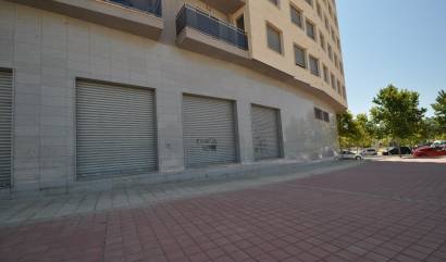 Sale - Commercial - Elda
