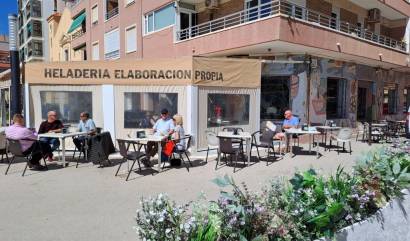 Sale - Commercial - La Mata