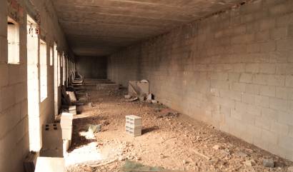 Sale - Commercial - Salinas