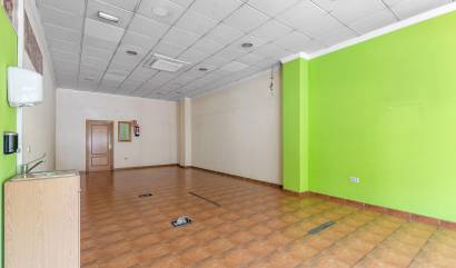 Sale - Commercial - Torrevieja - Centro