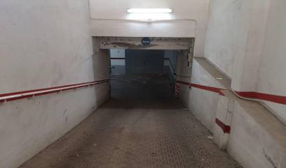 Sale - Commercial - Torrevieja - Playa de los locos