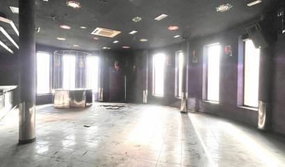 Sale - Commercial - Torrevieja - Playa del Cura