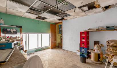 Sale - Commercial - Torrevieja - Playa del cura