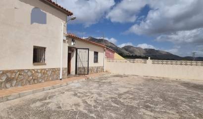 Sale - Country House - Hondón de las Nieves