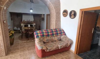 Sale - Country House - Hondón de las Nieves