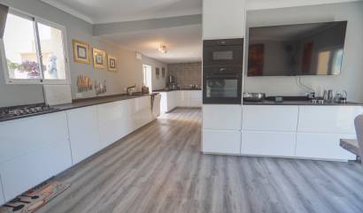 Sale - Country House - Los Montesinos