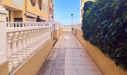 Sale - Ground Floor - Torrevieja - La Mata pueblo