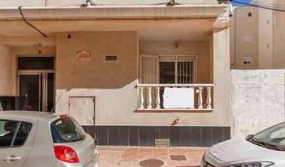 Sale - Ground Floor - Torrevieja - La Mata