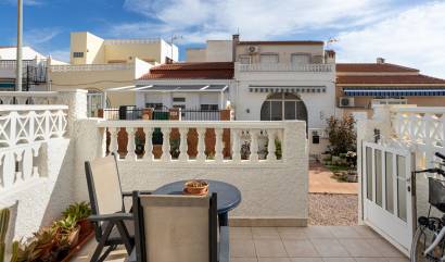 Sale - Terraced house / Townhouse - Torrevieja - La Siesta