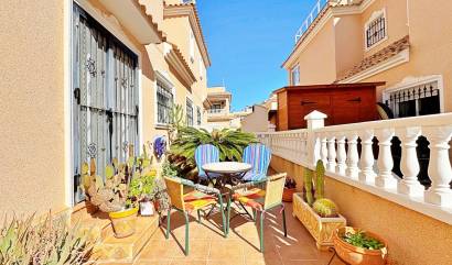 Sale - Townhouse - Orihuela Costa - Villamartín