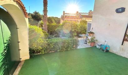 Sale - Townhouse - Orihuela Costa - Villamartín