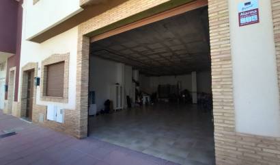 Sale - Townhouse - Roldan