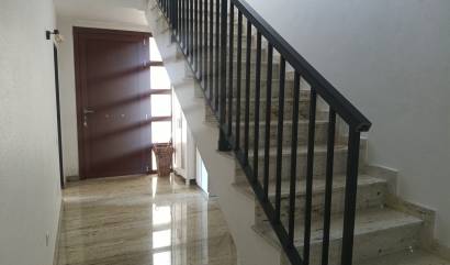 Sale - Townhouse - Roldan