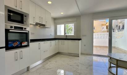 Sale - Townhouse - Torrevieja - Los Balcones