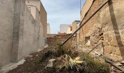 Sale - Urban building plot - Torrevieja - Centro