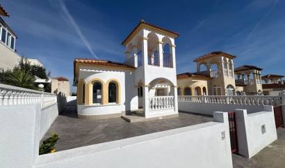 Sale - Villa - Algorfa